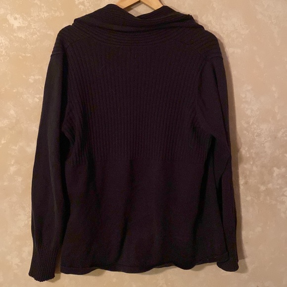 Large black sweater with wide collar. Excellent condition - Picture 4 of 5